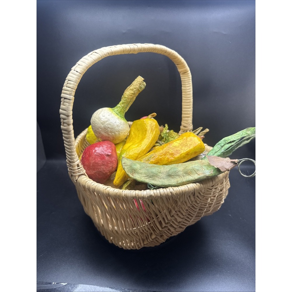 Paper Mache Bundle 26 Realistic‎ Vegetables Decor Prop Basket Handles
